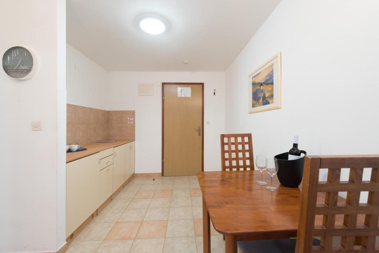 Hotel Rooms Roccia Novigrad  Zewnętrze zdjęcie